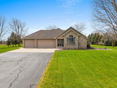 N8569 WOODLAND DRIVE