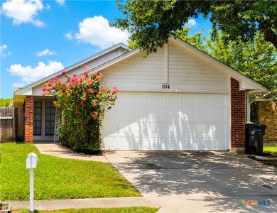 104 Waterford Dr
