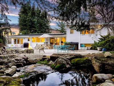 2105 E Warm Springs Ave