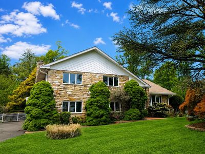 Property at 827 Wright Dr, Maple Glen, PA