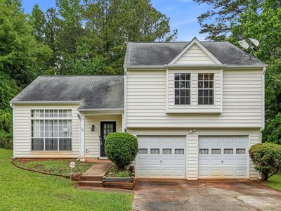 734 Carriage Ct