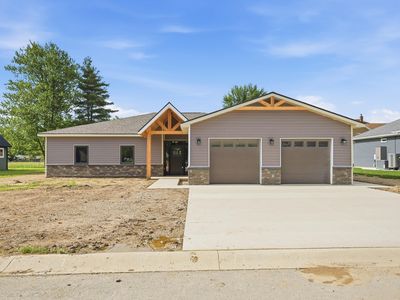 1005 Joanna Ct
