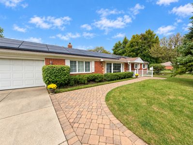 Property at 3843 Springdale Ave, Glenview, IL