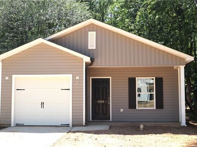 2908 Bainbridge Dr