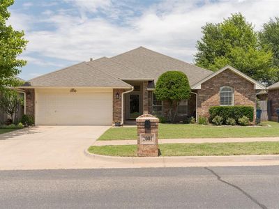 2001 Cedar Meadow Ln