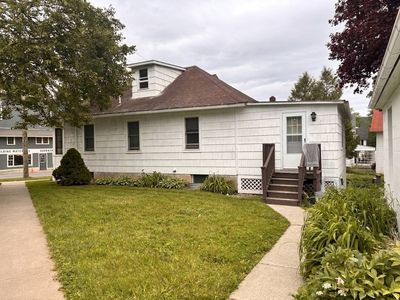 213 Main St
