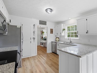 1401 Andrea Ln