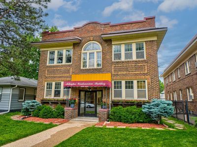 4720 Nicollet Ave #4