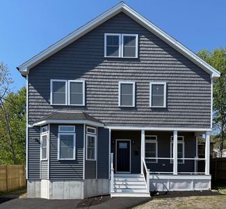 10 Banks St