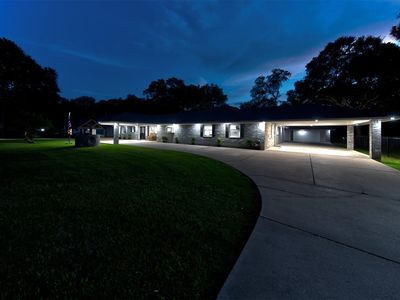 4710 Sylvia Ln