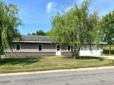 110 9th St N