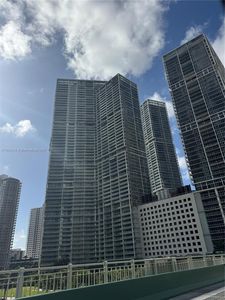 475 Brickell Ave APT 4207
