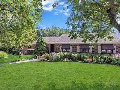 1340 Adams Dr