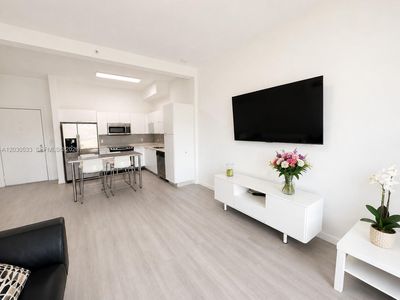 234 NE 3rd St APT 905