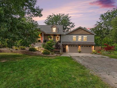 425 N Elevator Rd