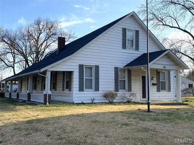 Property at 10 E Washington St, Freeburg, IL