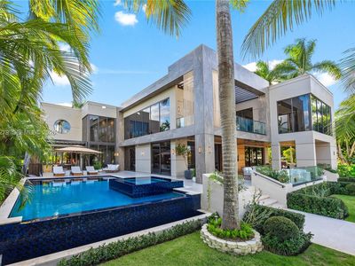 905 Belle Meade Island Dr