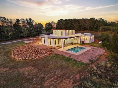 653 Fox Den Rd