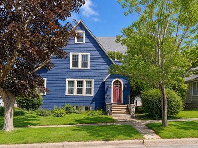 110 Pine St