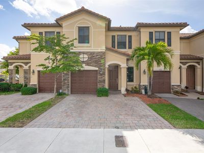 3316 W 91st Ter
