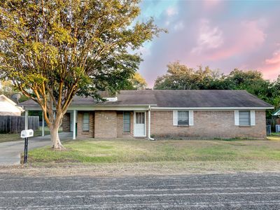 575 Ferndale Ln