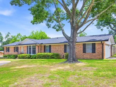 1901 Sterling Dr