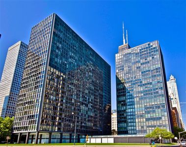 900 N Lake Shore Dr APT 1011