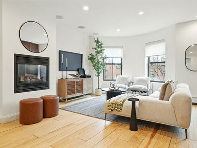 220 W Springfield St APT 4