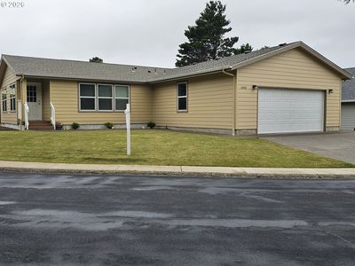 1095 SW Sailfish Loop
