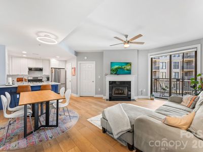 718 Trade St #603