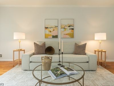5 Robin Hill Rd