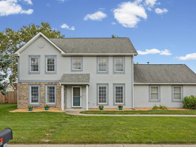 1922 Bayberry Ln