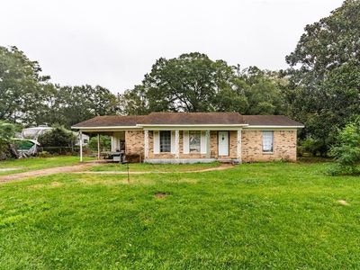 10601 Hillcrest Dr E