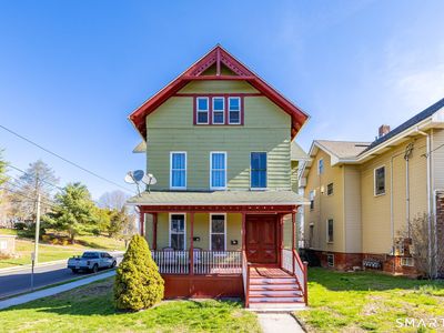 472 East Main Street