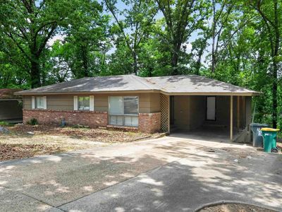 18 Westmont Cir