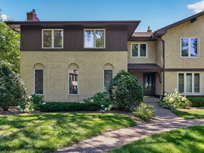 1870 Eagle Ridge Dr APT 12
