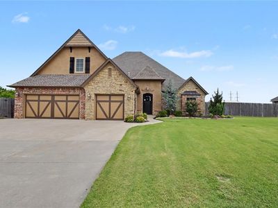 11917 Aaron Dr