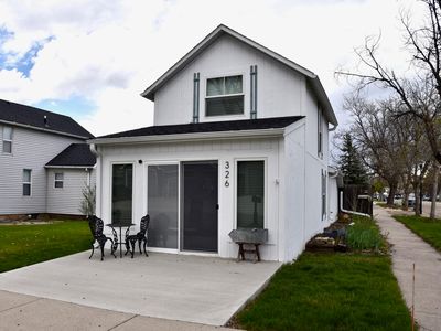 326 E Missouri Ave