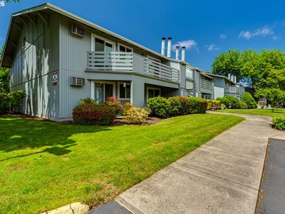 650 Harlow Rd