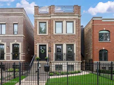 1911 W Wolfram St