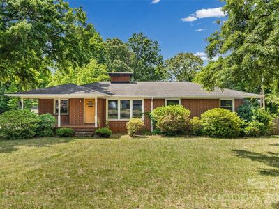 7233 Tuckaseegee Rd