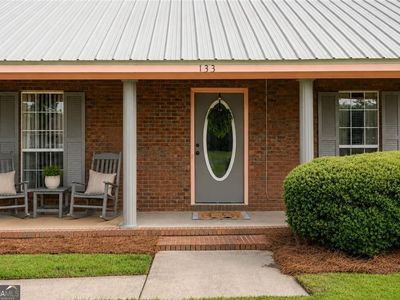 133 English St