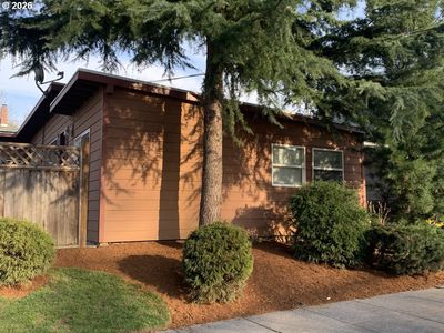 4720-4724 SE 37th Ave