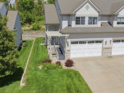 2052 Stephen Ct