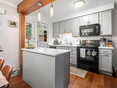 1380 W 6th Ave