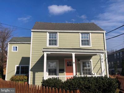 109 N Brookside Dr