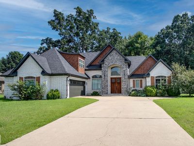 709 Smithfield Dr
