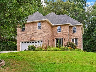 3218 Leona Dr