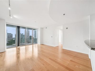3338 Peachtree Rd NE APT 1907