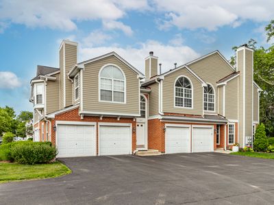 Property at 789 Grosse Pointe Cir, Vernon Hills, IL